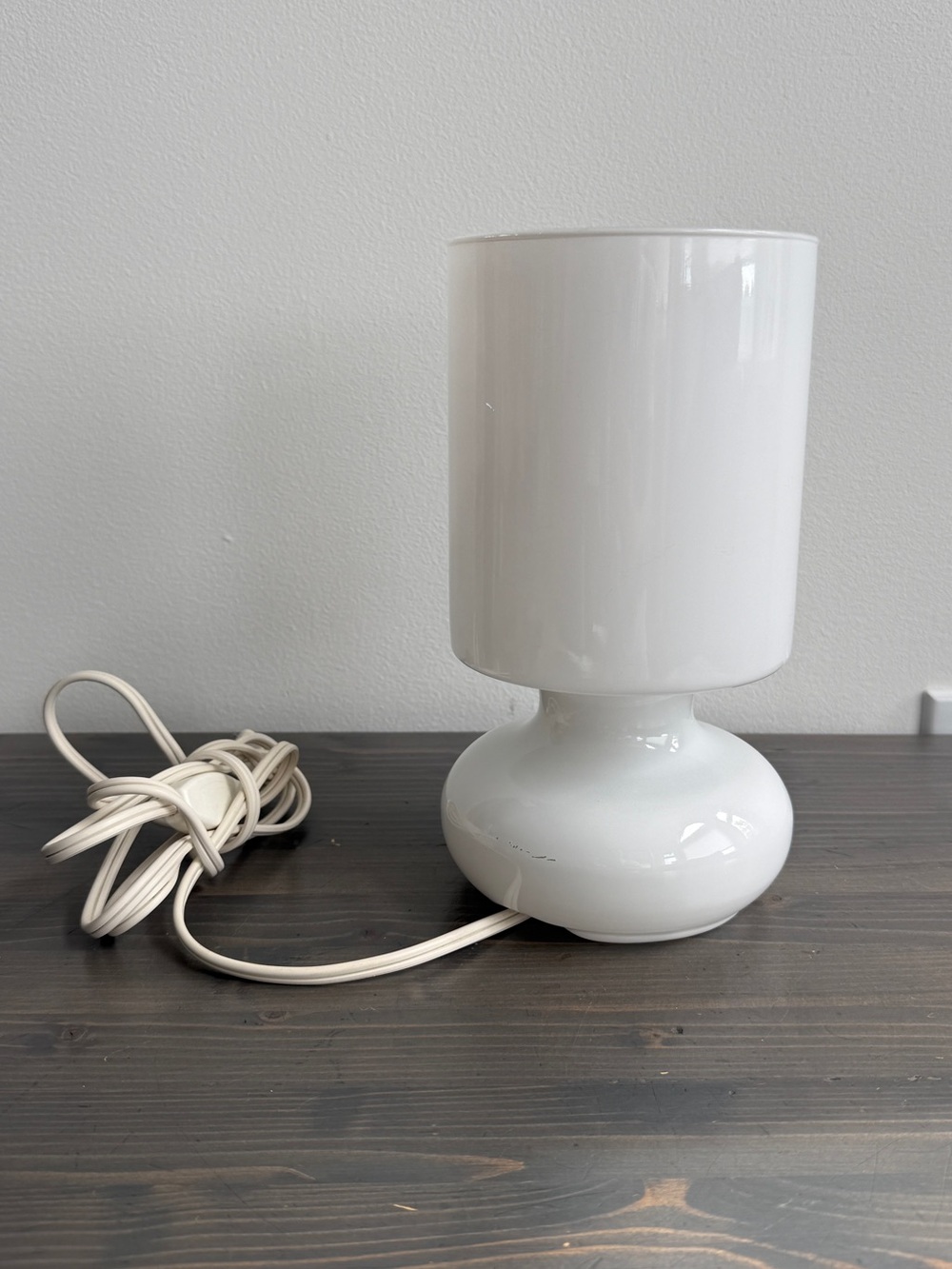 Vintage white glass hand made IKEA Lykta table lamp